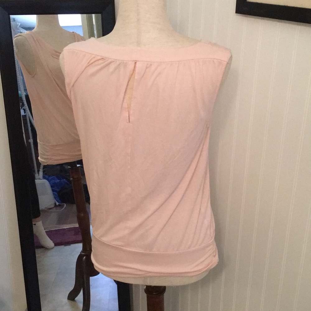 Drape neck Blouse - Picture 4 of 4